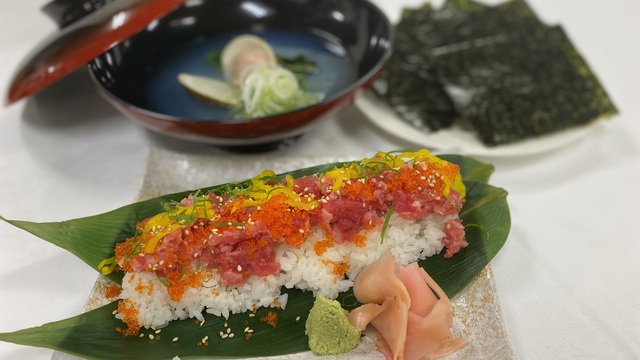 春一番☆手巻き本鮪たたき寿司と蛤のお吸い物
