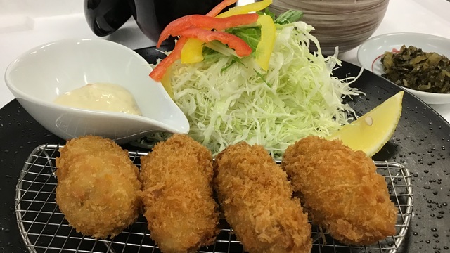 牡蠣フライ定食
