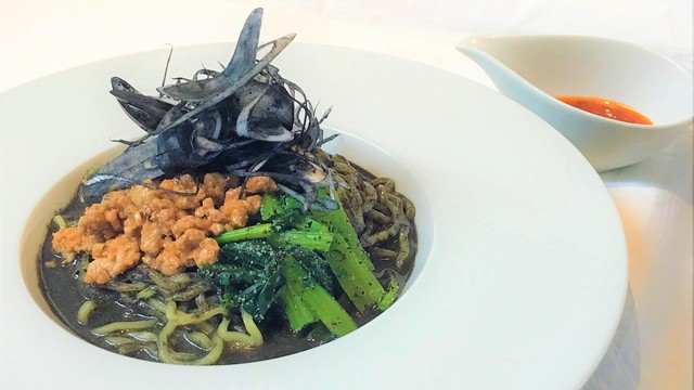 期間限定　冷やし黒胡麻担々麺